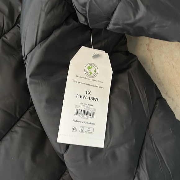 Time and Tru puffer jacket - Picture 2 of 3